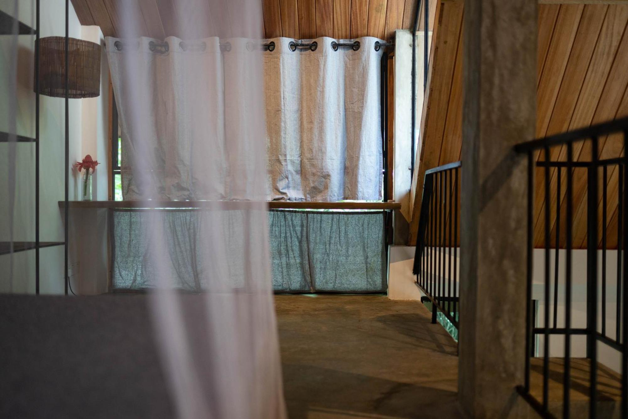 Voda Hotel Унаватуна Экстерьер фото