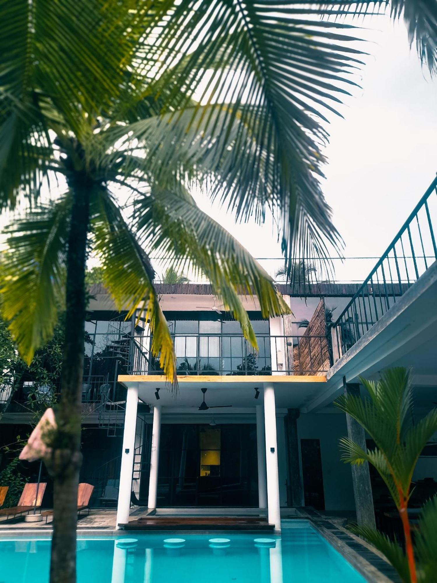 Voda Hotel Унаватуна Экстерьер фото